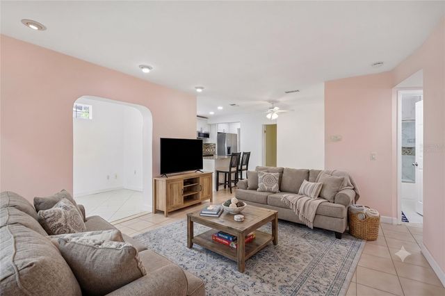 9680 PARK LAKE DRIVE N, Pinellas Park, FL 33782
