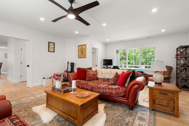 54 Meadowbrook Road, Westwood, MA 02090