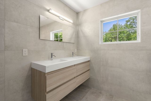 54 Meadowbrook Road, Westwood, MA 02090
