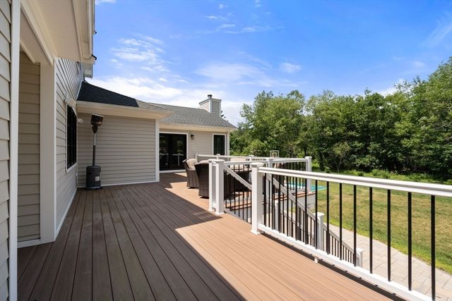 54 Meadowbrook Road, Westwood, MA 02090