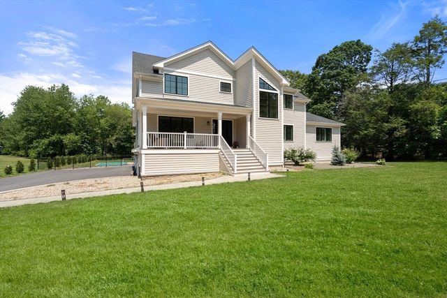 54 Meadowbrook Road, Westwood, MA 02090