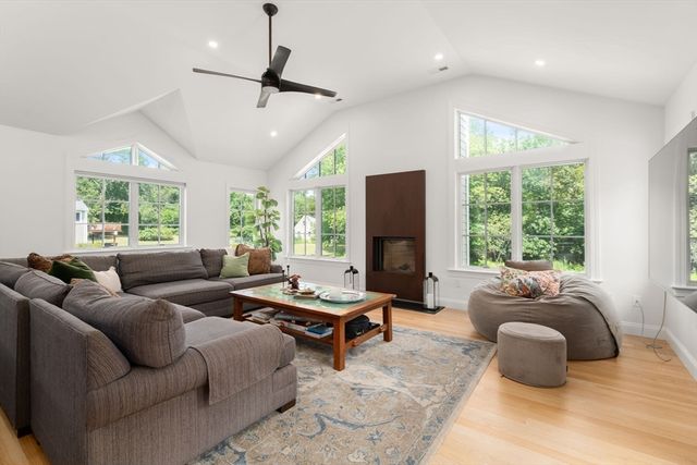 54 Meadowbrook Road, Westwood, MA 02090