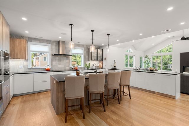 54 Meadowbrook Road, Westwood, MA 02090