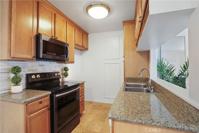 23304 Marigold 203, Torrance, CA 90502