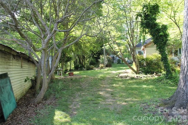 9000 Beatties Ford Road, Huntersville, NC 28078