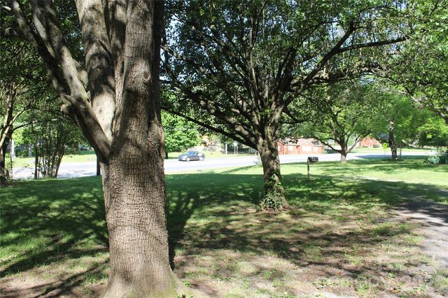 9000 Beatties Ford Road, Huntersville, NC 28078
