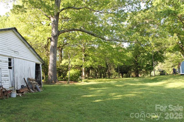 9000 Beatties Ford Road, Huntersville, NC 28078