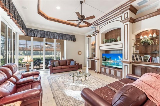 7615 Palmer CT, Naples, FL 34113