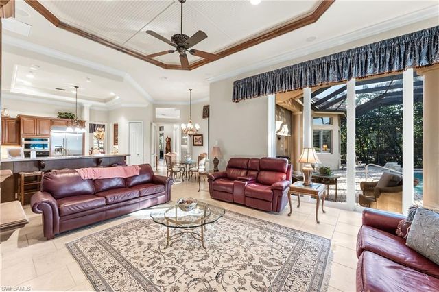 7615 Palmer CT, Naples, FL 34113