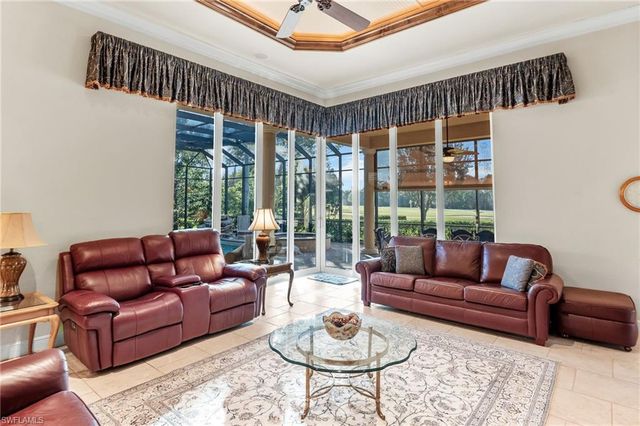 7615 Palmer CT, Naples, FL 34113