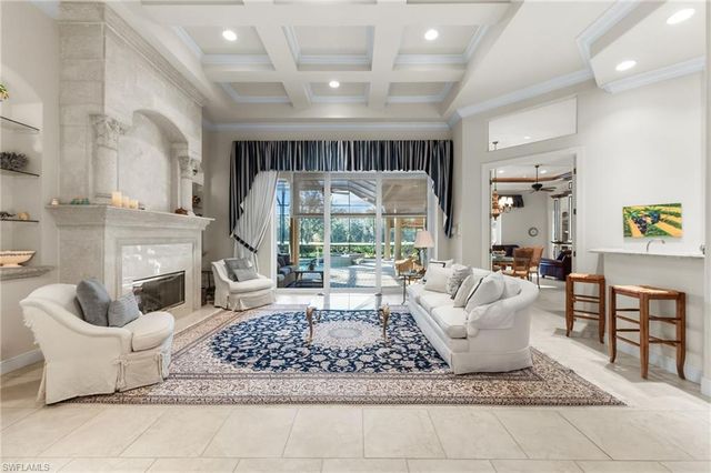 7615 Palmer CT, Naples, FL 34113