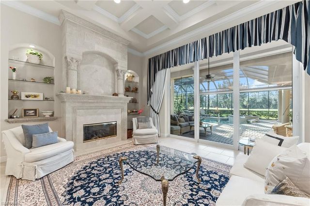 7615 Palmer CT, Naples, FL 34113