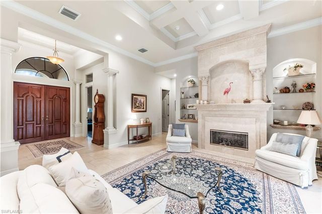 7615 Palmer CT, Naples, FL 34113