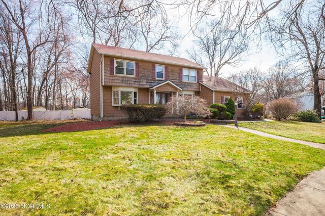 18 Warne Road, Matawan, NJ 07747