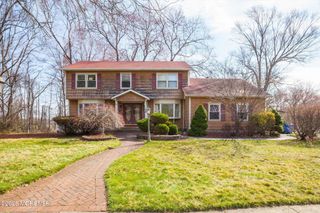 18 Warne Road, Matawan, NJ 07747