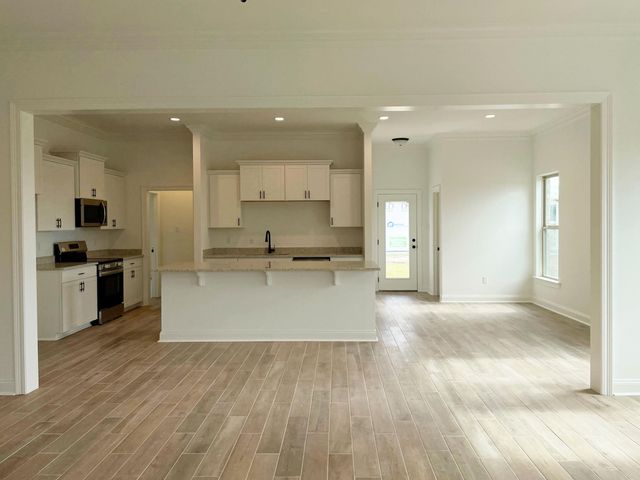 410 Rue Evangeline, Houma, LA 70364