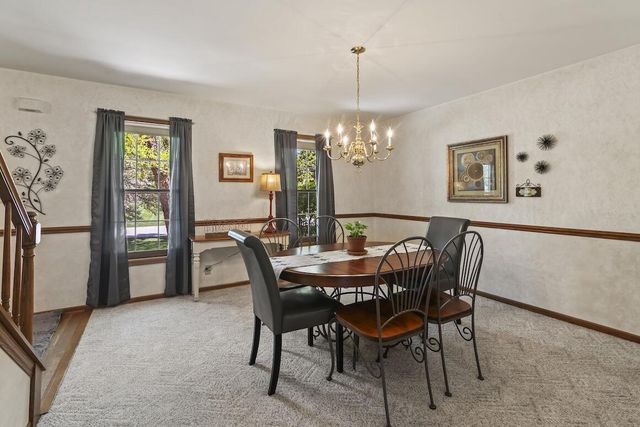 20740 Brook Park DRIVE, Brookfield, WI 53045