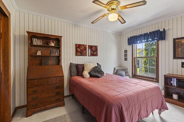 20740 Brook Park DRIVE, Brookfield, WI 53045