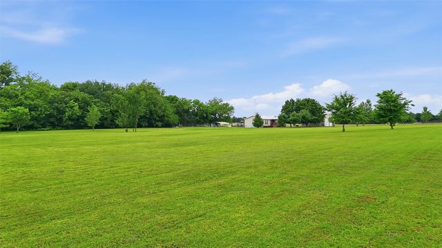 3517 Sandusky Road, Whitesboro, TX 76273