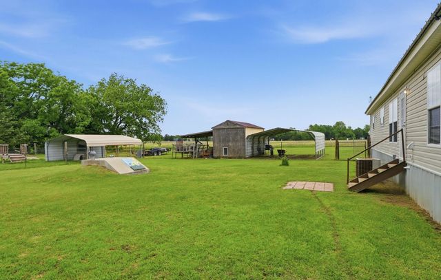 3517 Sandusky Road, Whitesboro, TX 76273