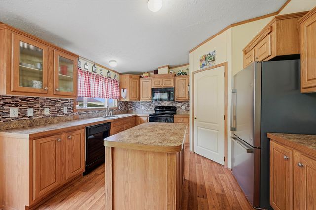 3517 Sandusky Road, Whitesboro, TX 76273