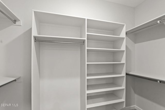 646 DAVI'S GREENWOOD COURT, Vinton, TX 79821