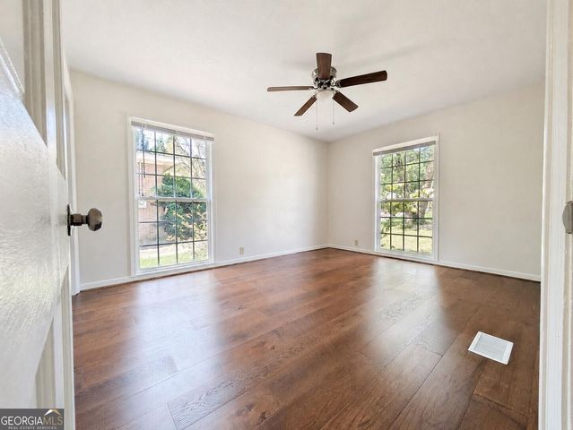 19 E Creekview Drive SW, Rome, GA 30165
