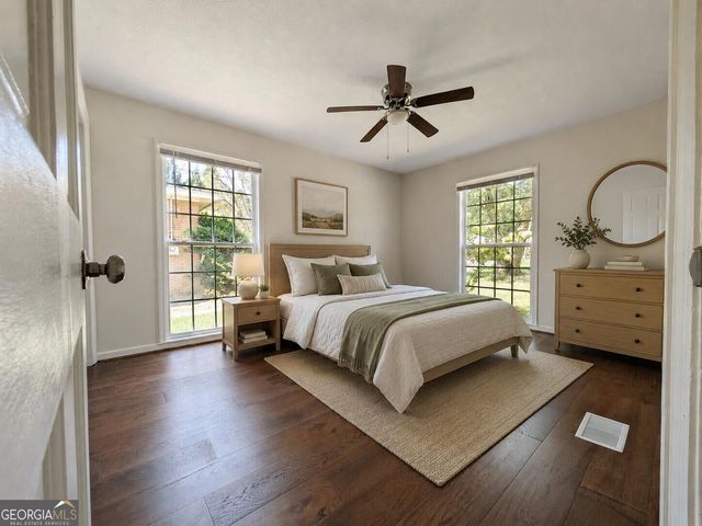 19 E Creekview Drive SW, Rome, GA 30165
