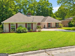 19 E Creekview Drive SW, Rome, GA 30165