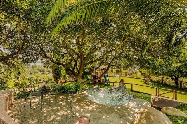 10 Morgan Ln, San Rafael, CA 94901