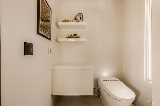 10 Morgan Ln, San Rafael, CA 94901