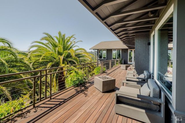 10 Morgan Ln, San Rafael, CA 94901