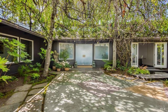 10 Morgan Ln, San Rafael, CA 94901