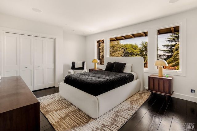 10 Morgan Ln, San Rafael, CA 94901