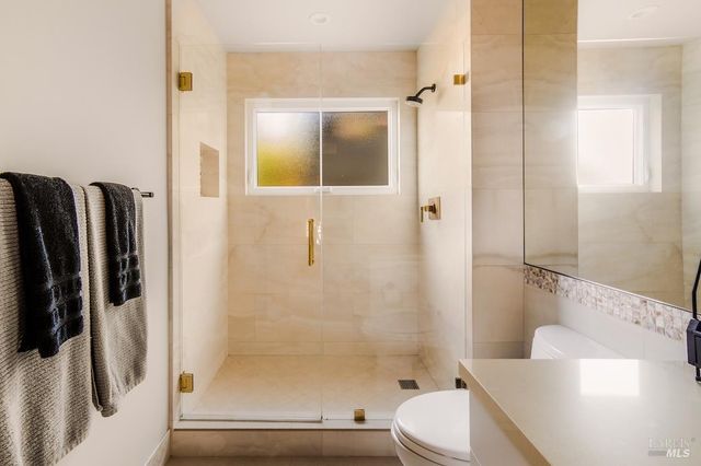 10 Morgan Ln, San Rafael, CA 94901