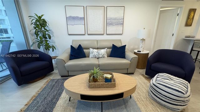 5161 Collins Ave 715, Miami Beach, FL 33140