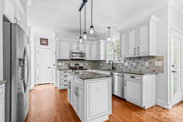 7601 Sharpthorne Place, Charlotte, NC 28270