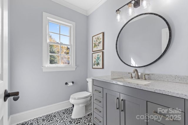 7601 Sharpthorne Place, Charlotte, NC 28270