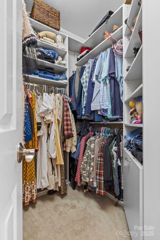 7601 Sharpthorne Place, Charlotte, NC 28270