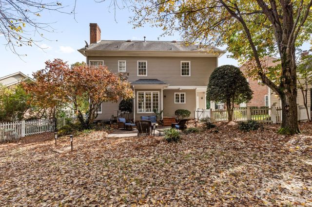 7601 Sharpthorne Place, Charlotte, NC 28270