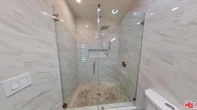 6440 Yarmouth Avenue, Reseda, CA 91335