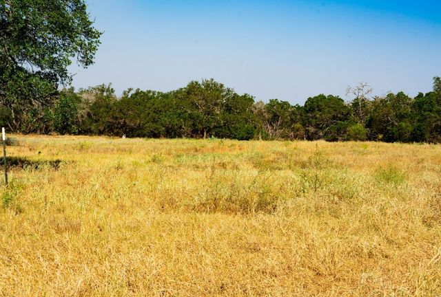 000 Old Ferry Road, Spicewood, TX 78669