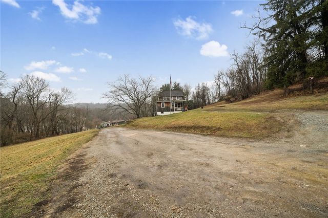 2651 Radebaugh Rd, Hempfield Twp, PA 15644