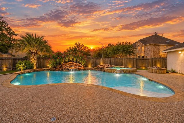 15730 Lake Loop Drive, Cypress, TX 77433