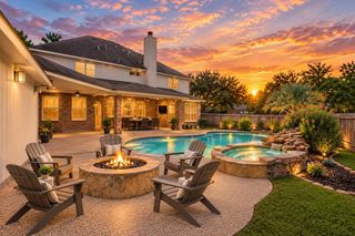 15730 Lake Loop Drive, Cypress, TX 77433
