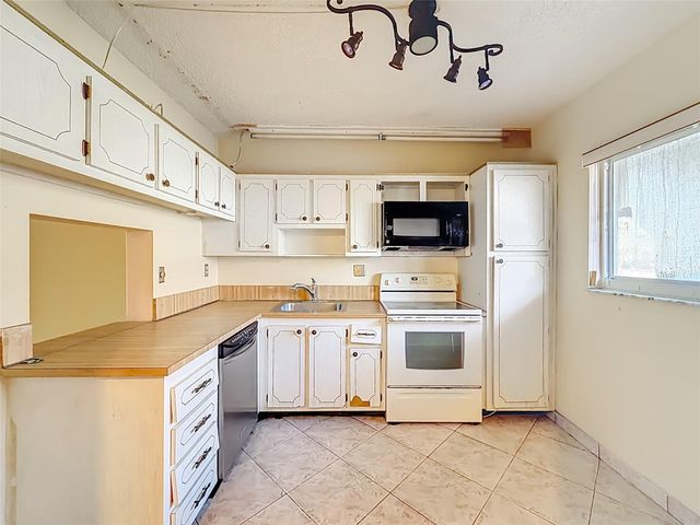 5935 Del Lago Circle 108, Sunrise, FL 33313