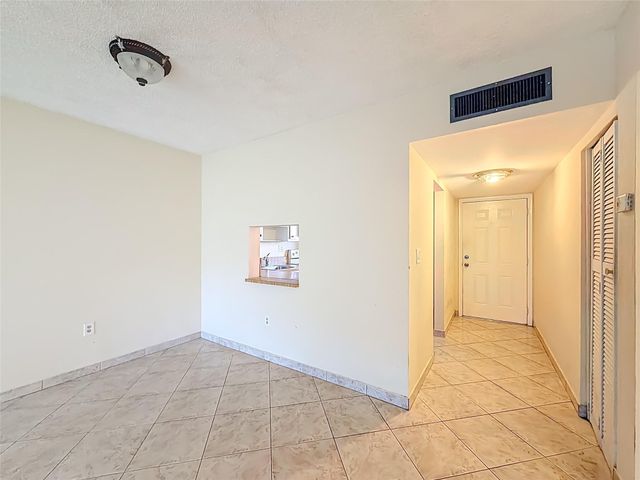 5935 Del Lago Circle 108, Sunrise, FL 33313
