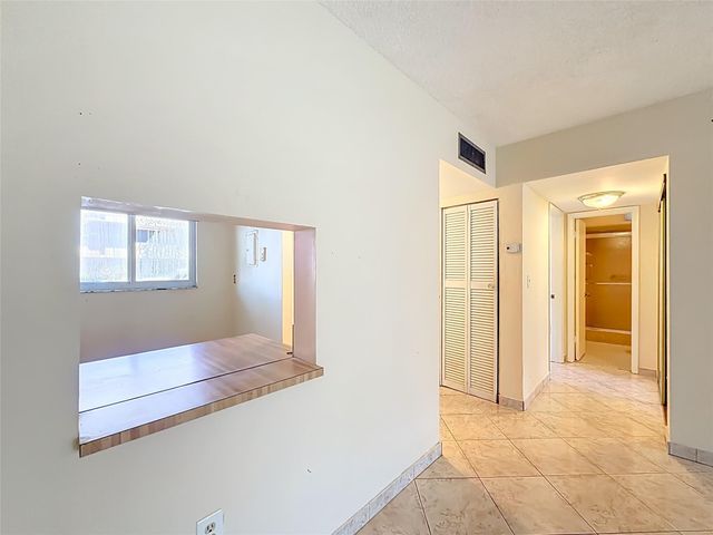 5935 Del Lago Circle 108, Sunrise, FL 33313