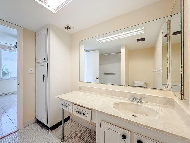 5935 Del Lago Circle 108, Sunrise, FL 33313