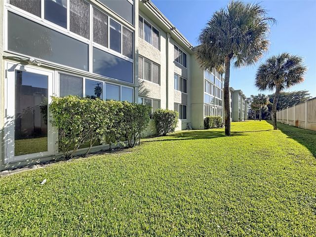 5935 Del Lago Circle 108, Sunrise, FL 33313